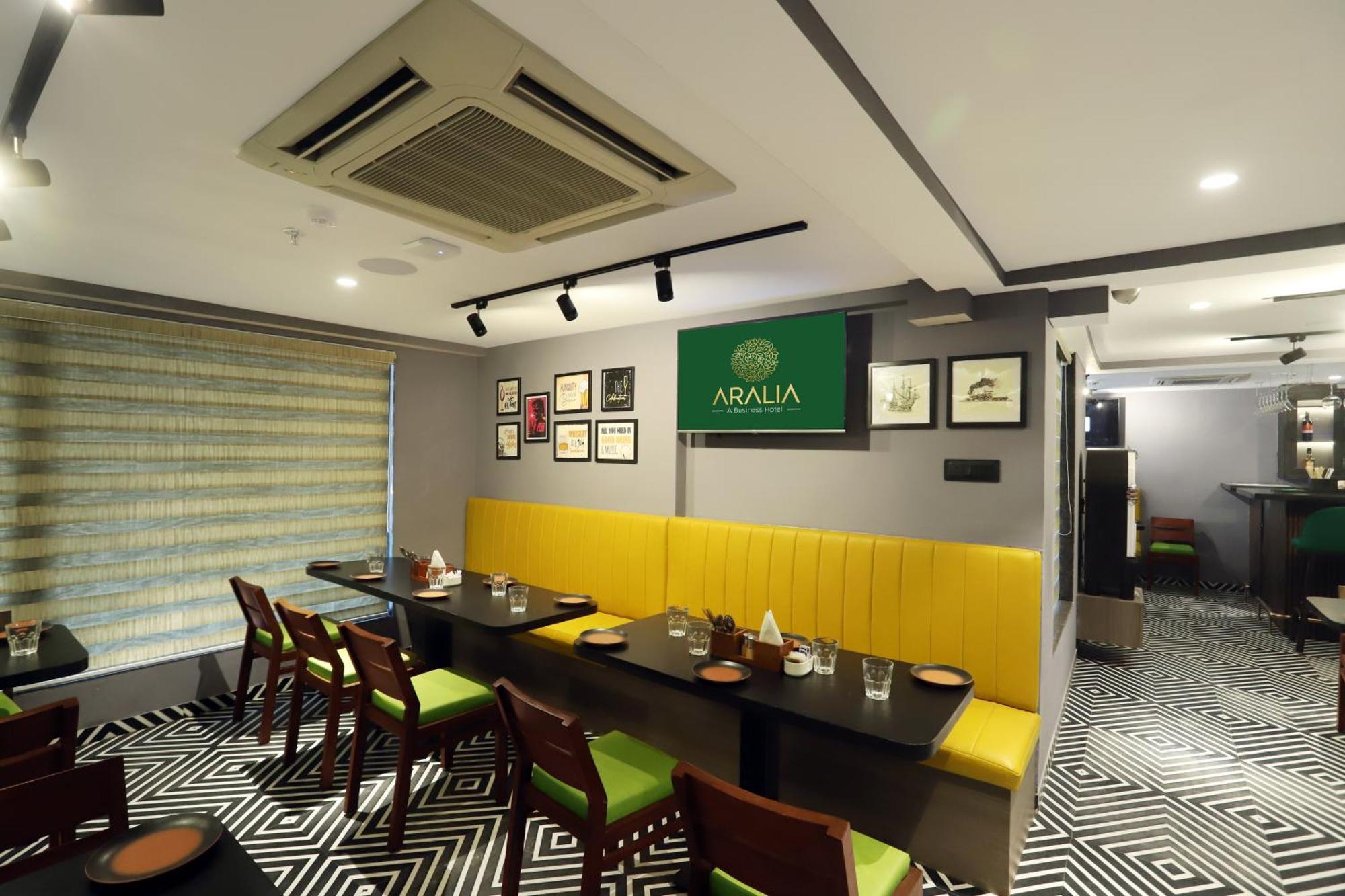 Aralia - A Business Hotel, Midc Andheri East Мумбаи Экстерьер фото